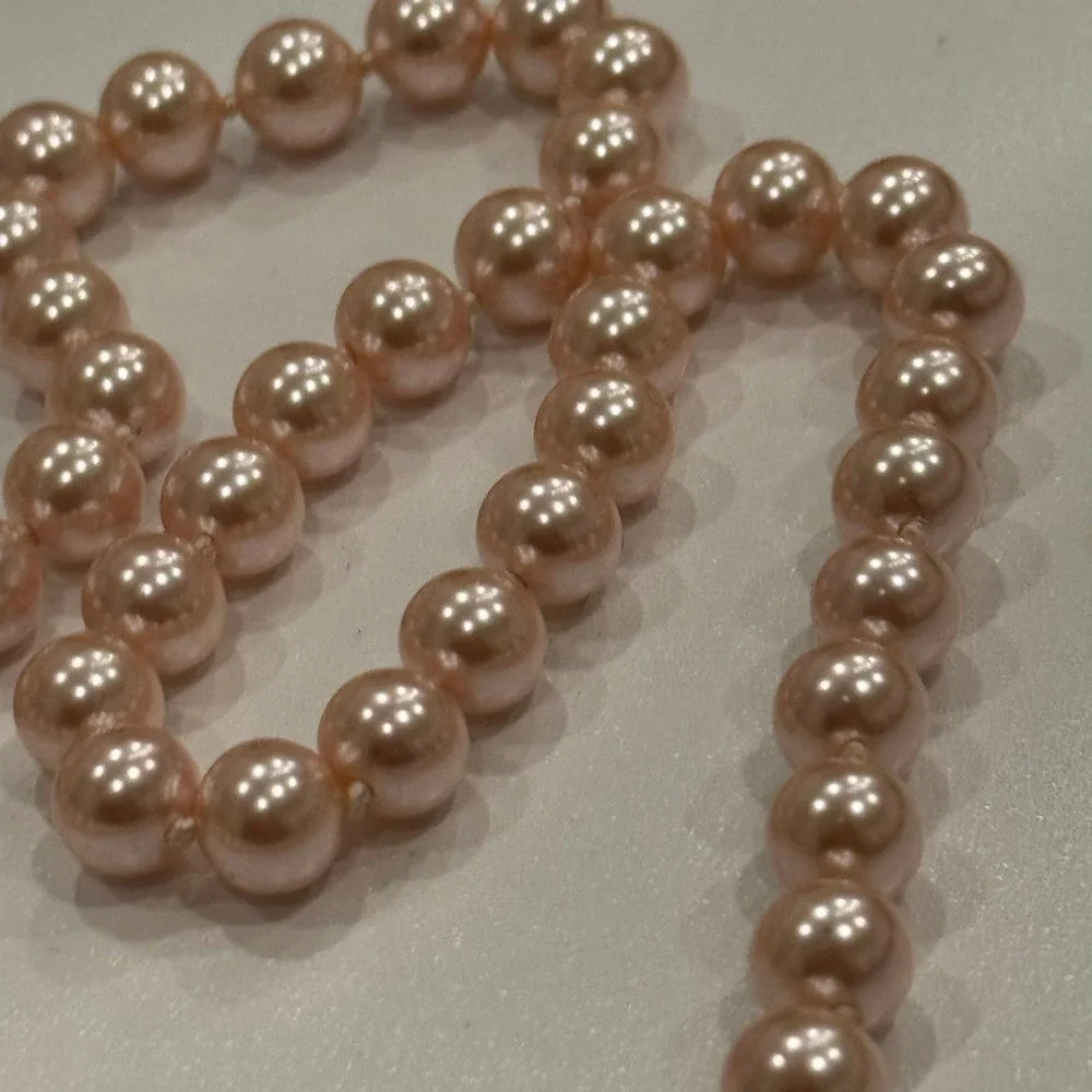 Elegant Pink Faux Pearl Necklace Gold Tone‎ Clasp Classic Style